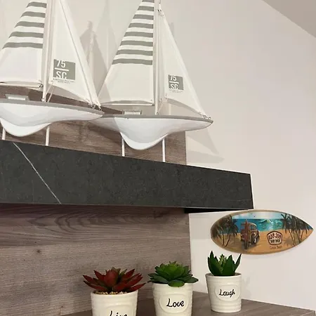 Daire A 2 Passi Dal Mare - Seaside With Backyard *
